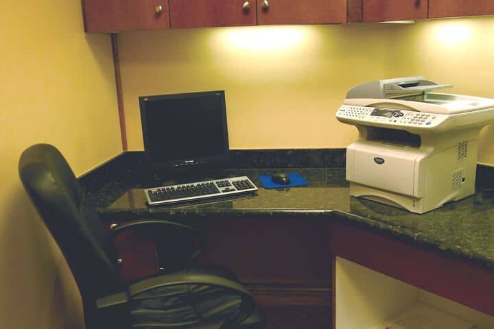 Business Center 43 of 49